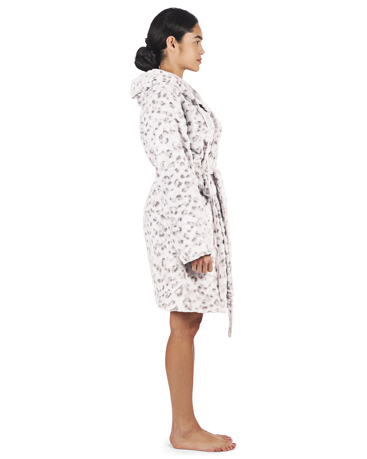 Women's Leopard Print Plush Robe with Pom-Pom Drawstrings – Image 5