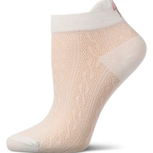 Women's Chainlink-Knit Cotton-Rich Shortie Sock with Bow Embroidery